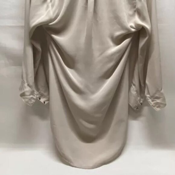 Express Blouse Ladies XS V-Neck 3/4 Sleeve Tunic Beige Lightweight High-Low Hem - Picture 9 of 12